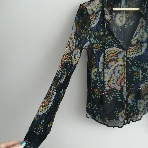 By Anthropologie Peasant Blouse Button Up Semi Sheer Pleated Top Neck Tassels XS - Picture 6 of 16